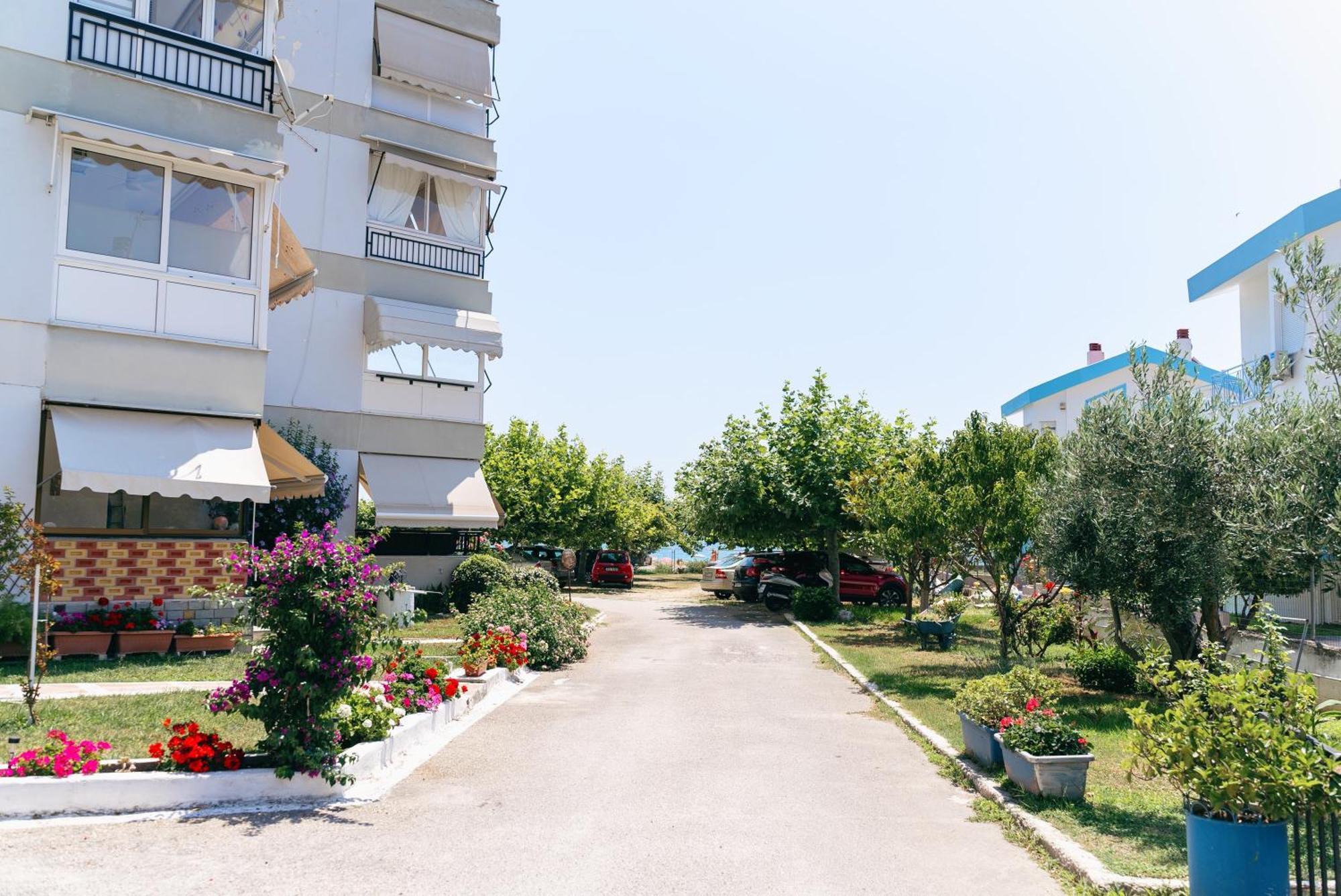 Apartamento Aqua Heaven Nea Iraklitsa Exterior foto